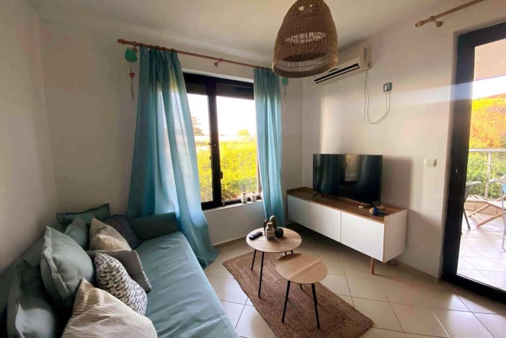 Seaview Dreamy Apartment With A Pool And Garden Sinemorec Exteriér fotografie